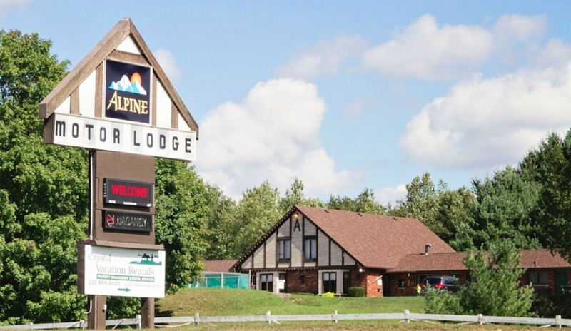 Alpine Budget Host (Alpine Motel) - From Web Listing (newer photo)